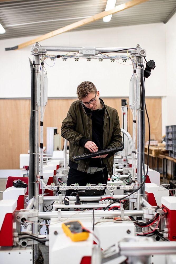 Advantages of <br/> Automation