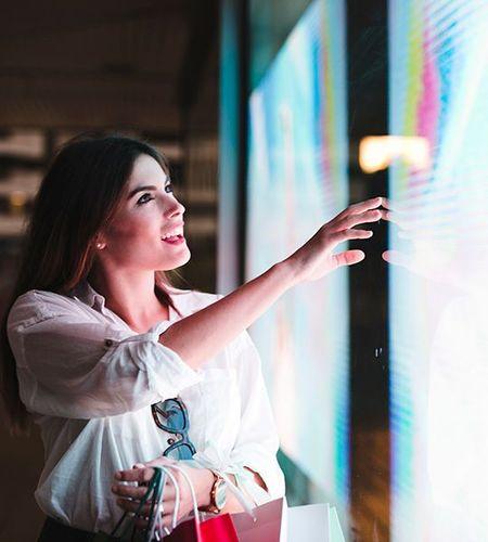 Tailored Touchpoints that <br>Feel Personal, Not Pushy